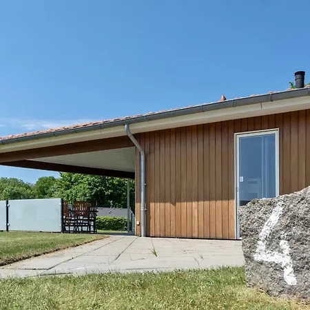 Helena - 250m From The Sea By Interhome *