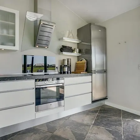 Helena - 250m From The Sea By Interhome