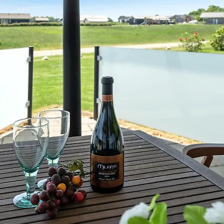 펜션 Helena - 250m From The Sea By Interhome *