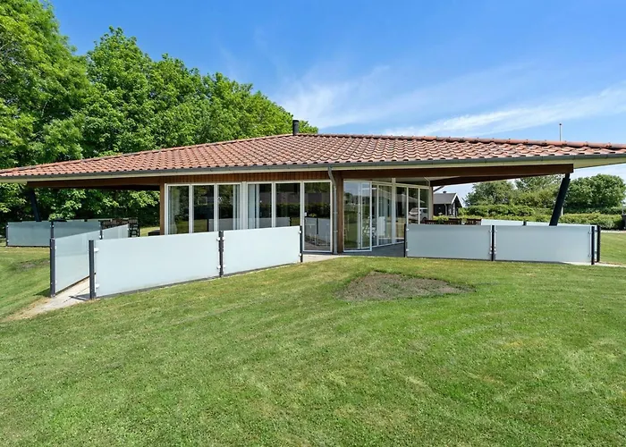 Helena - 250m From The Sea By Interhome Sarup