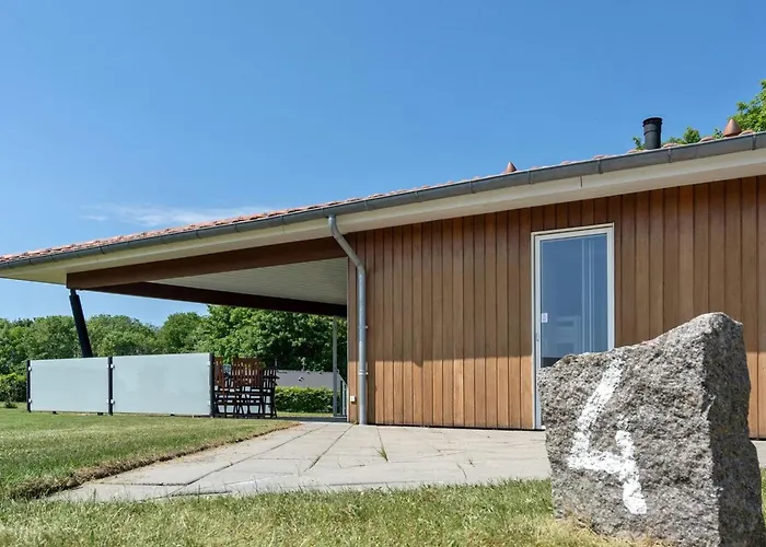 Helena - 250m From The Sea By Interhome *