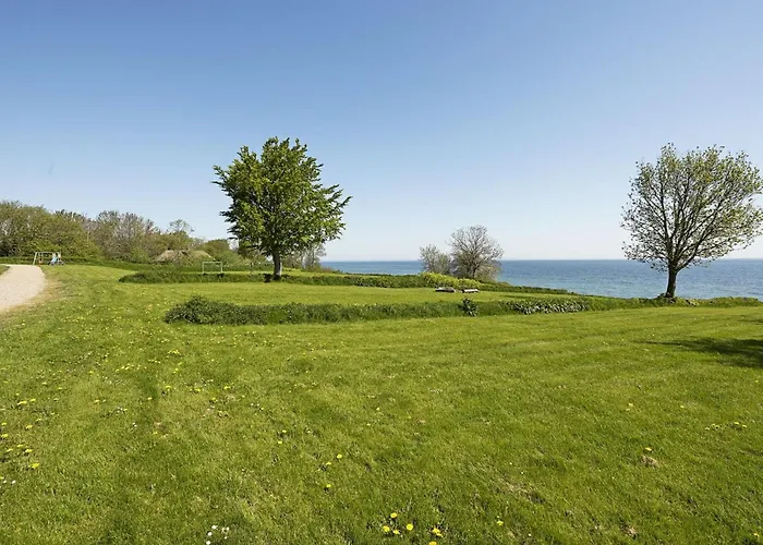 Ferienhaus Helena - 250m From The Sea By Interhome