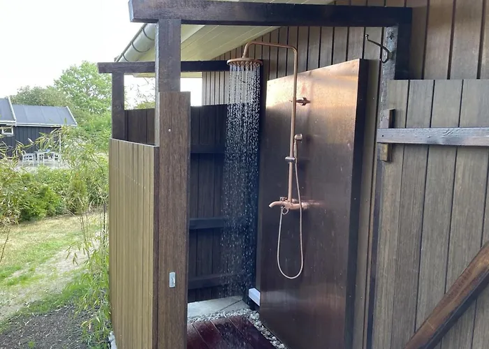 Ferienhaus Helena - 250m From The Sea By Interhome