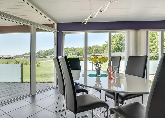 Helena - 250m From The Sea By Interhome *