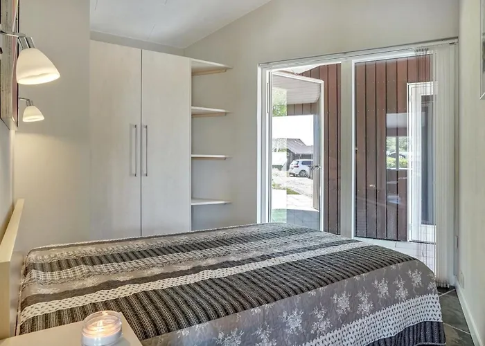 Helena - 250m From The Sea By Interhome Sarup