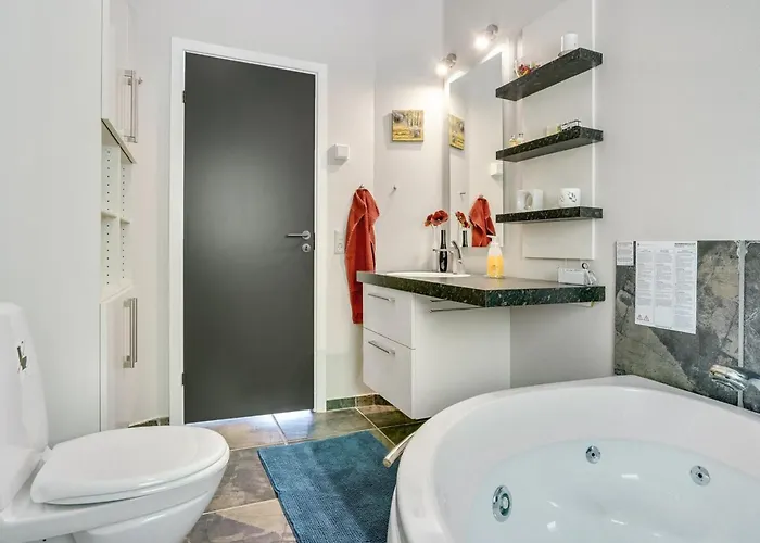 Helena - 250m From The Sea By Interhome *